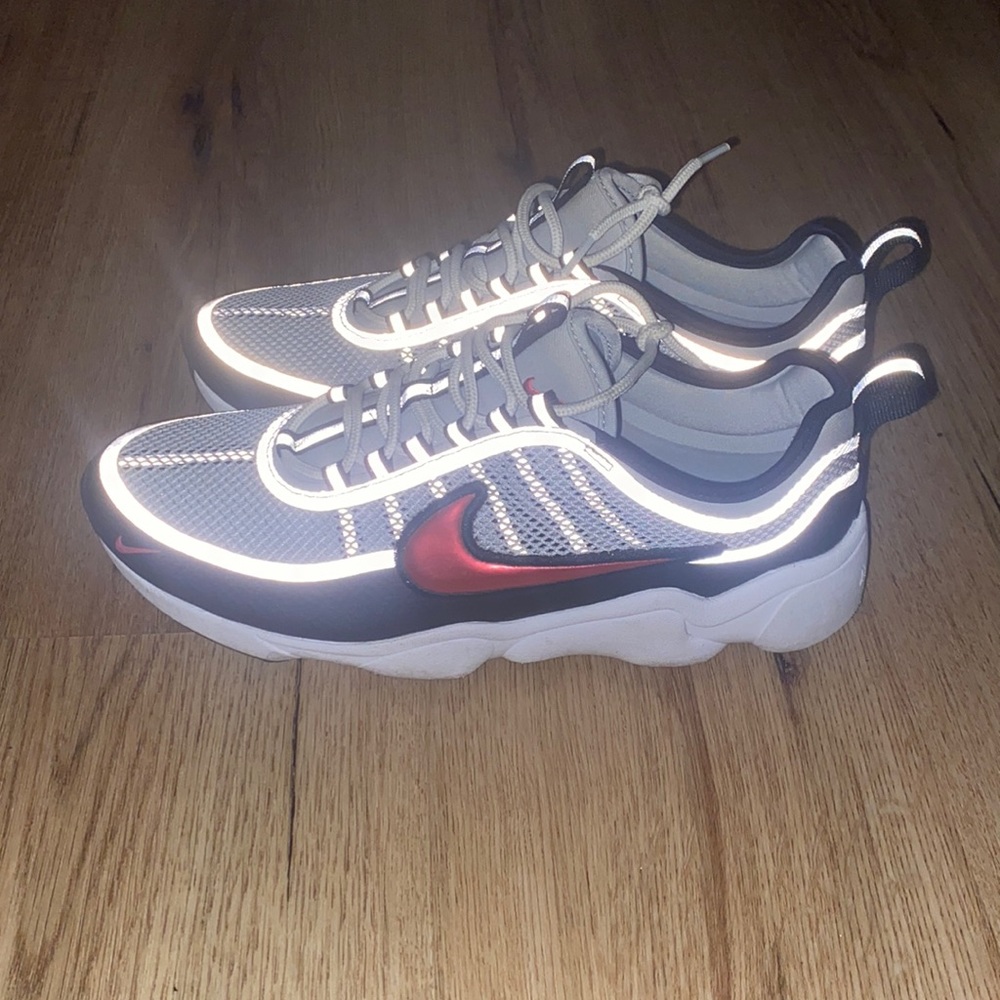 Nike Spiridon “Metallic Silver”